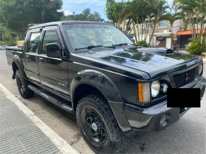 Mitsubishi L200 GLS 2.5 4X4 CD Diesel 2002