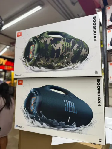 JBL Boombox 4