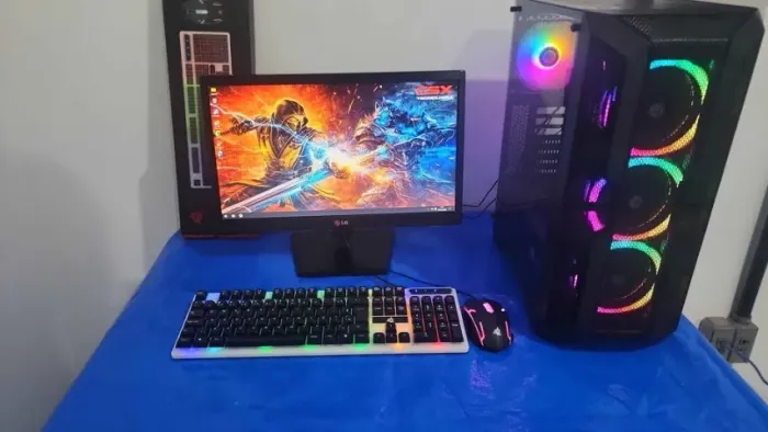 VENDO/TROCO PC GAMER GTA5/ RYZEN 3 3200G/8GB DDR4/ 620GB HD+SSD/ TELA 19/ FORMATADO + ENTR