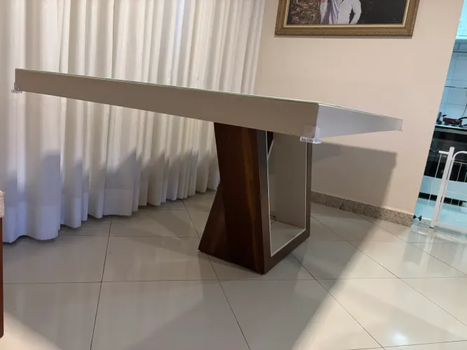 Mesa de jantar Fratelo 2,20 m x 1,10 m