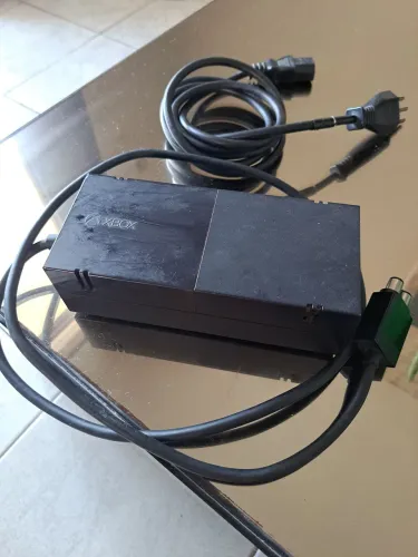 Fonte original Xbox One Fat 100-127V