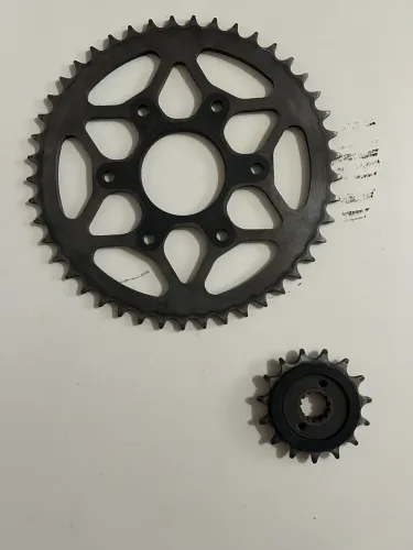 Coroa e Pinhão ORIGINAL de fábrica BAJAJ dominar 400