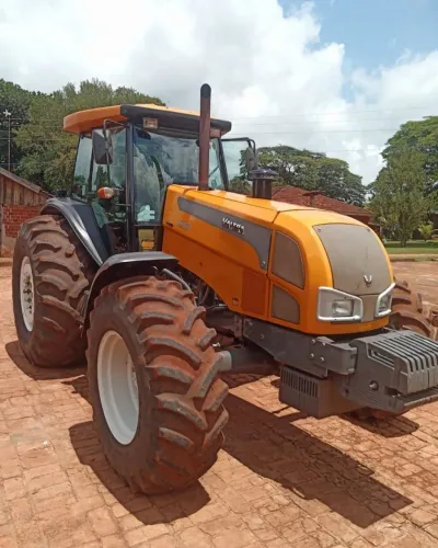 TRATOR VALTRA BH 165