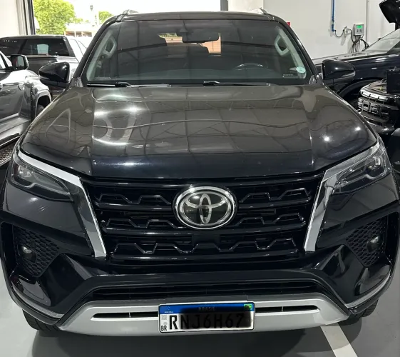 Toyota Hilux SW4 SRX 4X4 2.8 TDI 16V Dies. Aut. 2021