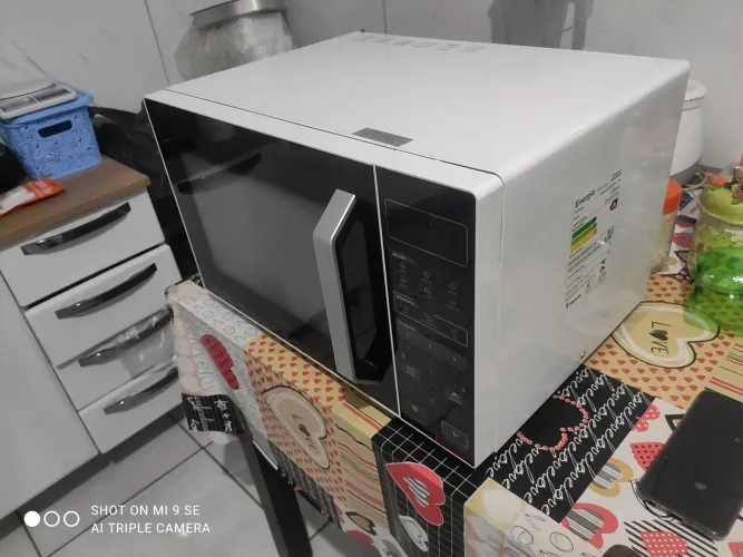 Microondas 35 litros novo