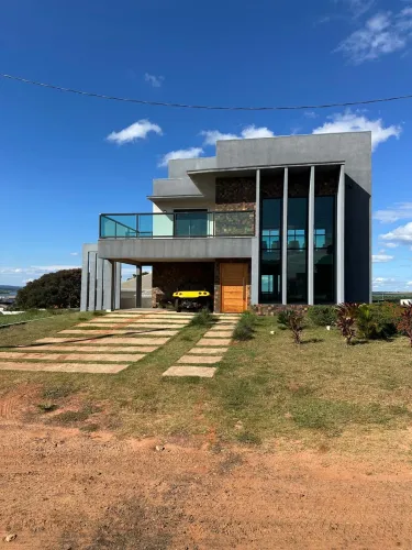 Casa Alto Padrão à Venda - Riviera de Santa Cristina XIII | Setor Marina | Paranapanema -