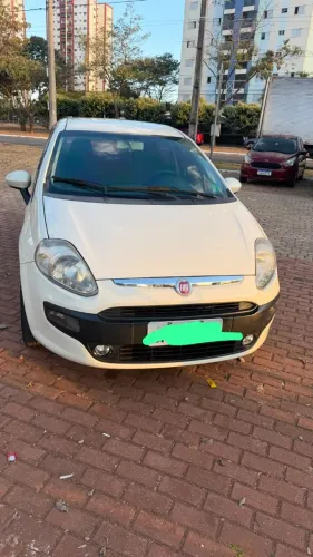Fiat Punto Attractive 1.4 Fire Flex 8V 5P 2015