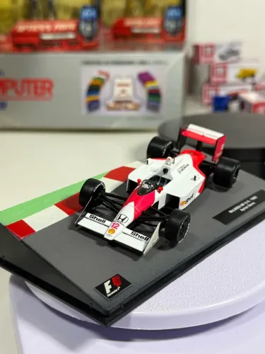 Ayrton Senna MP4/4 1988 planeta DeAgostini