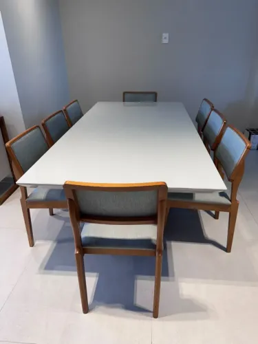 Mesa de Jantar elegante com 8 lugares (mesa e cadeiras)