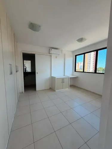 Imóvel para aluguel possui 200 metros quadrados com 4 quartos em Cabo Branco - João Pessoa