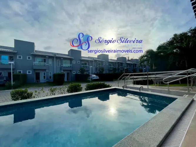 Casa duplex na Lagoa Redonda com 3 quartos e lazer completo!
