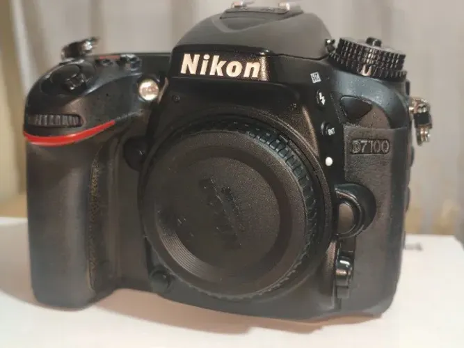 Nikon D7100 13k