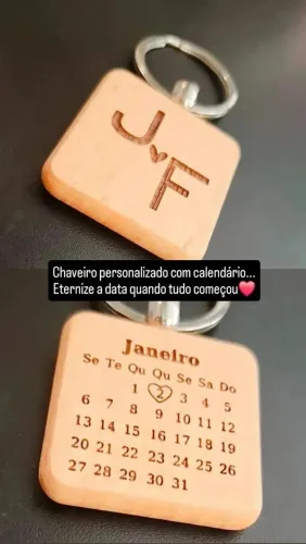 Chaveiro personalizado com a data quando tudo começou