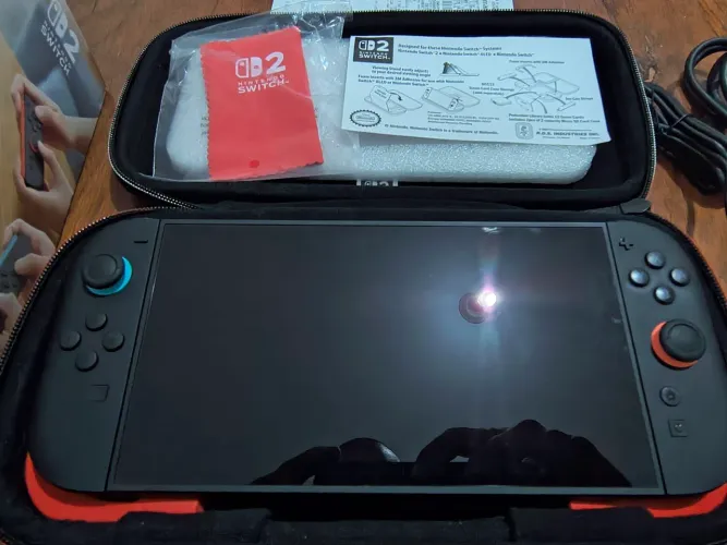 Nintendo Switch 2 + Case exclusiva do Super Mario Kart - Comprado nos EUA em agosto 