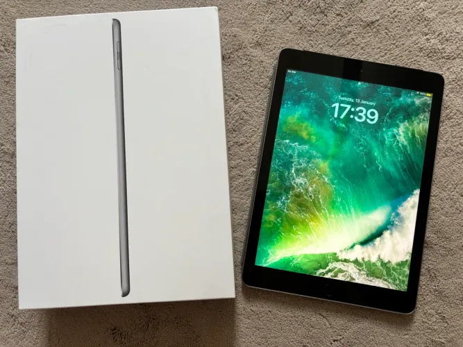 iPad Geração 5 - 32 GB 