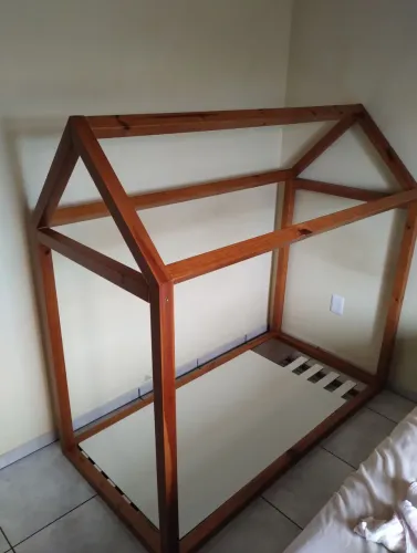 Cama casinha infantil montessori