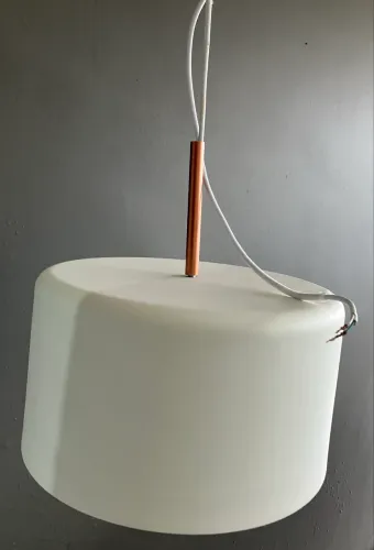 Lustre branco