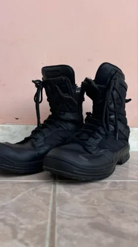 Bota Invictus Interceptor