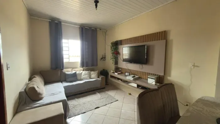 Casa localizada no Bairro Centro em Anápolis