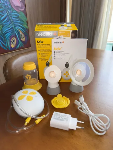 Máquina extratora de leite Medela nova