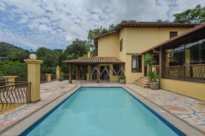 Casa à Venda ou Locação no Vila Alpina | 550 m² - 4 quartos.