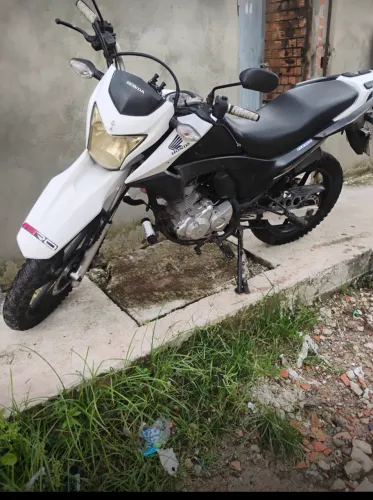  Vende-se Bros160 ESD