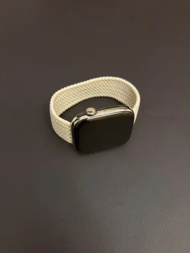 Apple Watch Series 10, 46mm Titanium, GPS + Cellular
