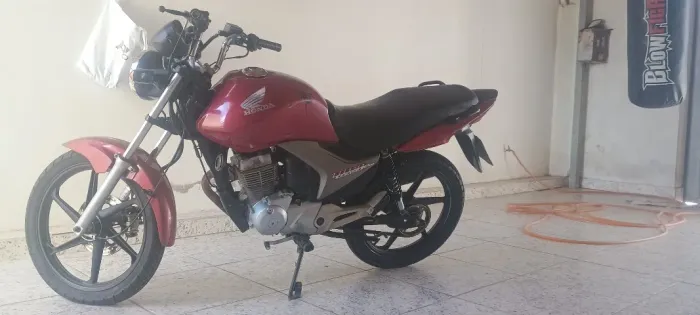 Titan 150 