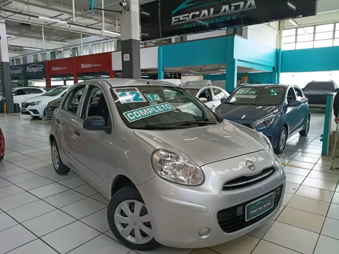 Nissan March SV 1.0 16V Flex Fuel 5P 2012