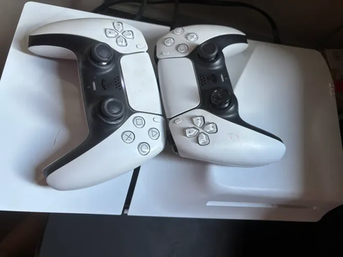 Ps5 slim com leitor 1 tera