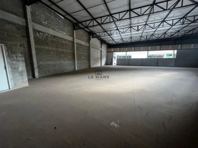 Salão para alugar em Piracicaba, Vila Industrial, com 429.42 m²