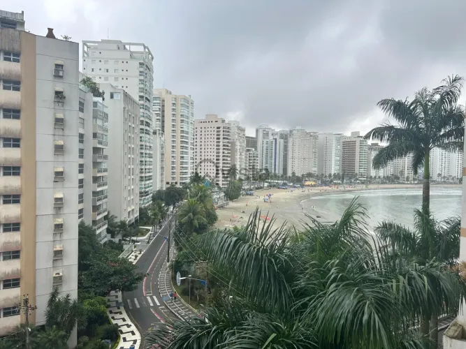 Apartamento à Venda nas Astúrias no Guarujá | QVista Inteligência Imobiliária Guarujá