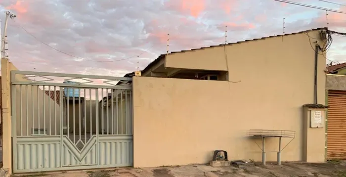 Alugo apartamento de kitnet no bairro Jóquei clube 
