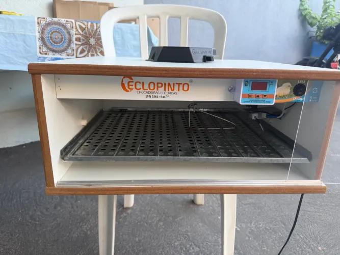 Chocadeira para 70 ovos