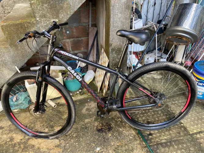 Bicicleta semi nova