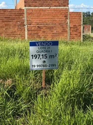 Lote/Terreno para venda possui 197 metros quadrados