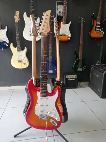 Guitarra CONDOR