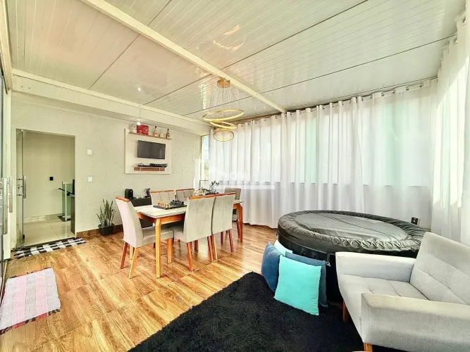 Cobertura à Venda no bairro Planalto, 3 Quartos, 1 Suíte, Armários Planejados, Jacuzzi, Es