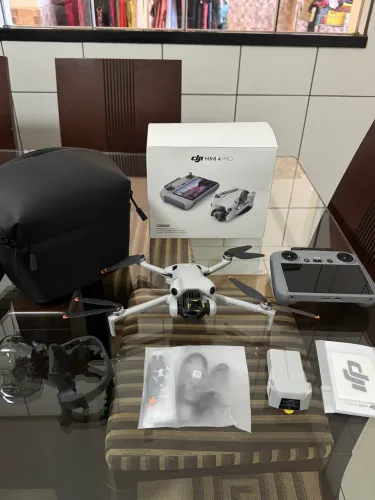 DRONE DJI MINI 4 PRO STANDARD COM TELA