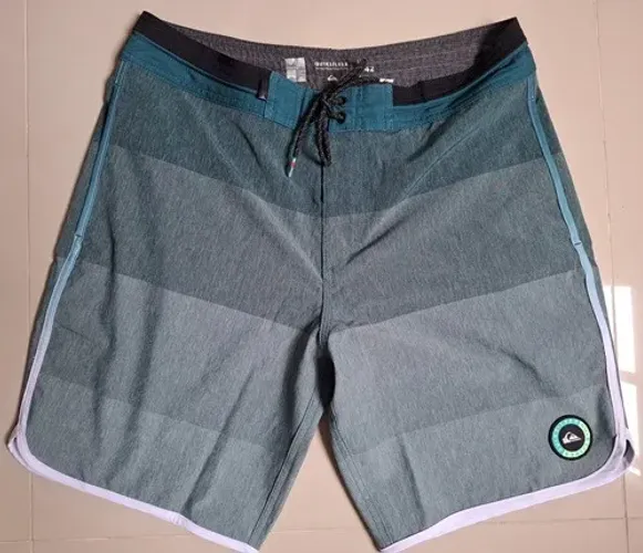 Bermuda Água Quiksilver Reta Vista Verde