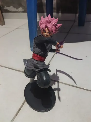 Goku Black boneco