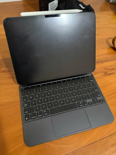 iPad Pro M4 + Magic Keyboard + Apple Pencil Pro 