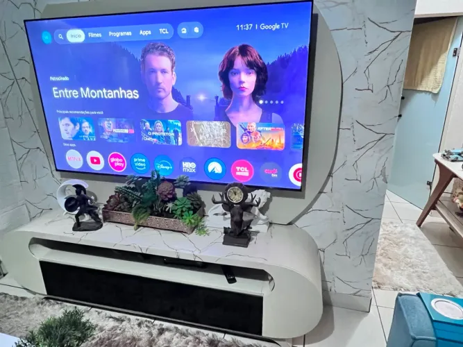 RACK COM PAINEL PARA TV