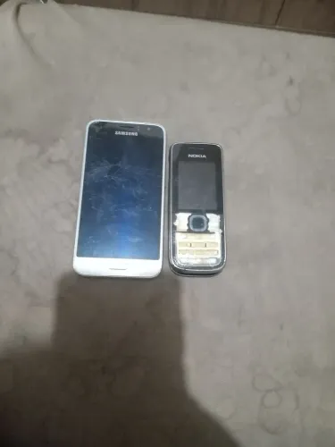 Vende se dois celular antigo para tirar peças 