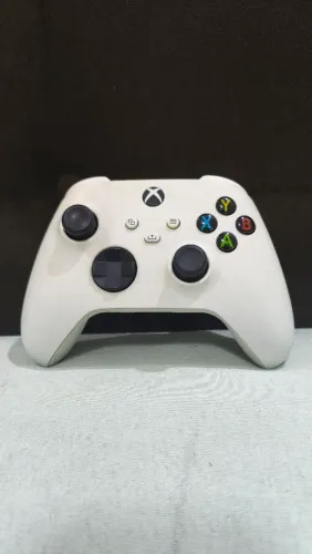Controle Xbox Series (Branco) com LB afundado