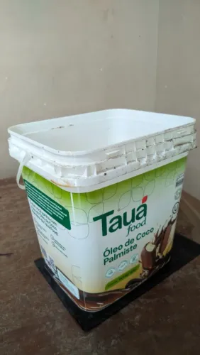 Baldes Quadrados de 16 Litros 