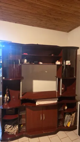 Estante retro bem conservada 650,00 
