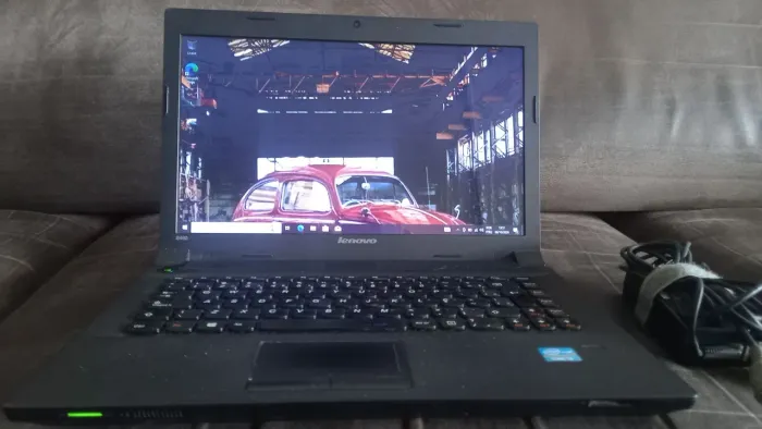 Notebook lenovo I3 3110 2.40ghz hdmi vga hd 500gb 4gb Windows 10 original  Carregador 