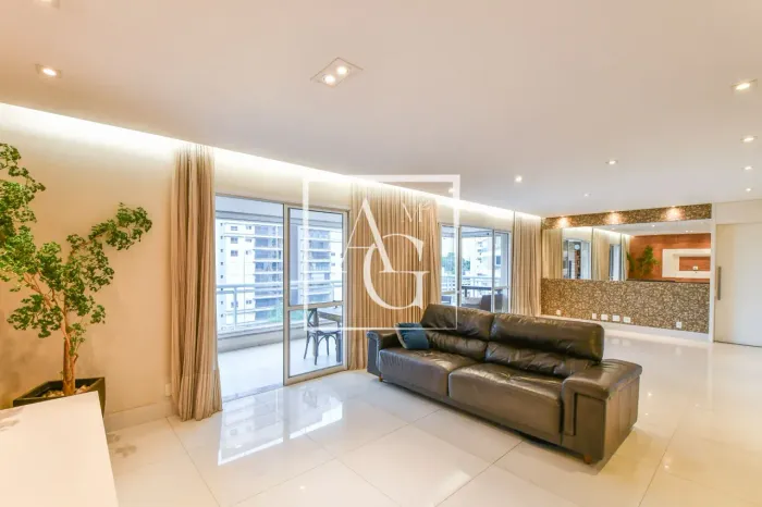 Apartamento à venda no Panamby com 171 m² e 3 suítes