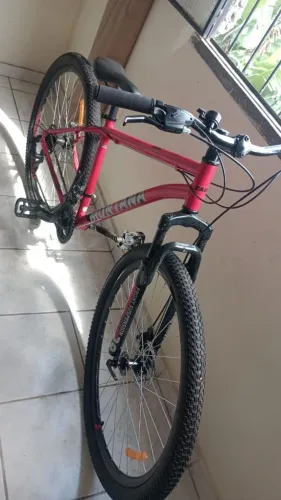 Bicicleta semi nova aro29/21